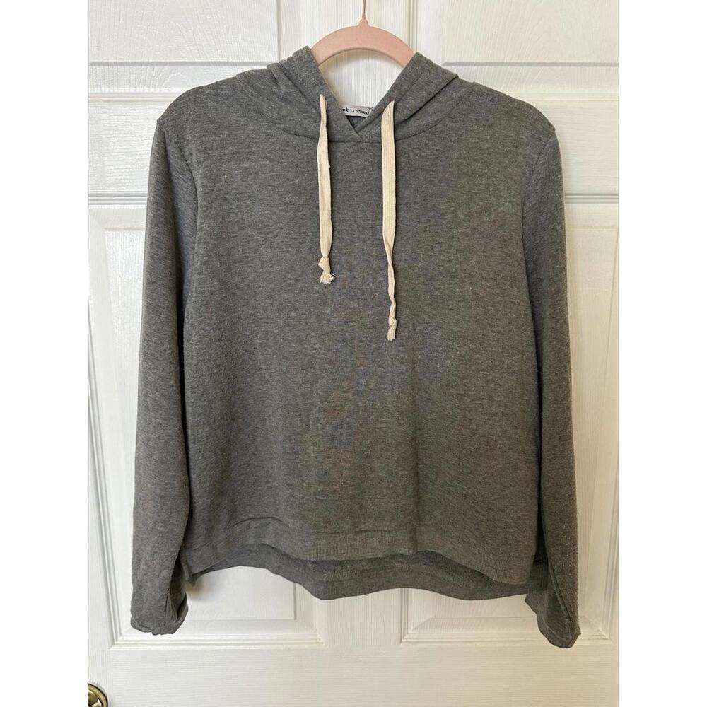Sweet Romeo Grey Cropped Hoodie Size Large
